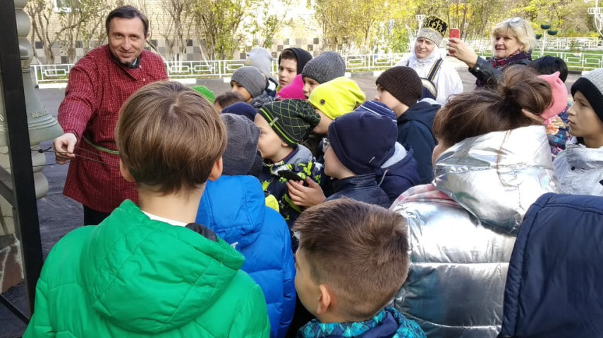 Внешкольное мероприятие в храме.