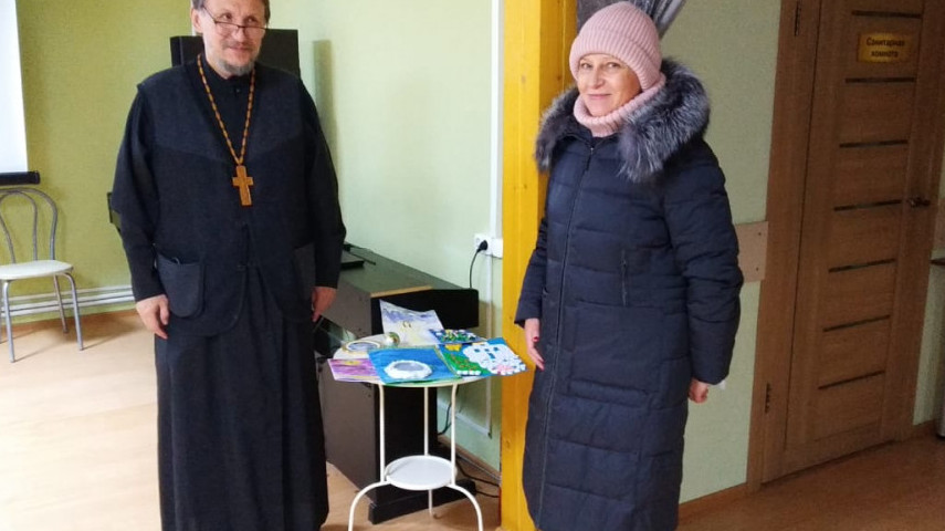  Рождественские подарки для проживающих в пансионате ветеранов