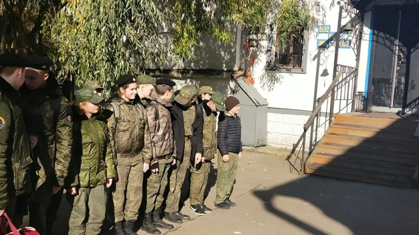Кадеты школы №2097 посетили храм Покрова Пресвятой Богородицы в Братцевее