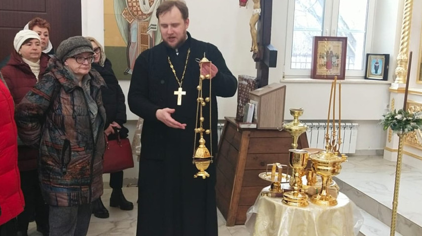Встреча настоятеля храма сщмч.Ермогена, Патриарха Московского и всея Руси, в Южном Тушино с преподавателями и директором ГБОУ Школа №1286.