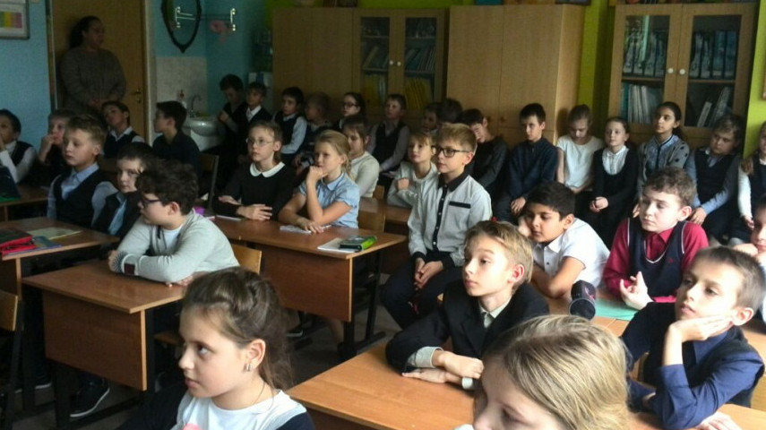 В  школе 827 состоялась встреча с методистом храма Покрова Пресвятой Богородицы в Братцеве