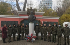 «Небесные и земные защитники России»  экскурсия для призеров