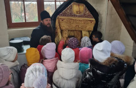 В гостях у батюшки.
