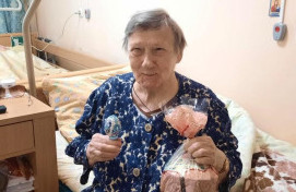 Дети - дедушкам и бабушкам